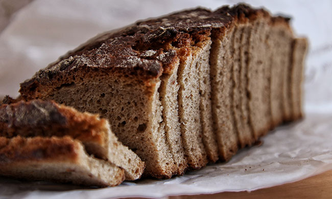 Pan de banano casero: el aliado perfecto para tus desayunos en familia