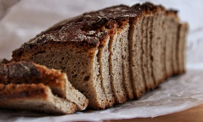 Pan de banano casero: el aliado perfecto para tus desayunos en familia